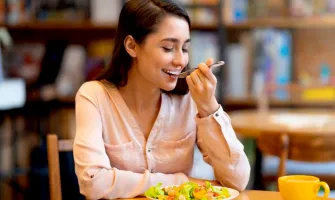 Как да ядем много без да напълняваме